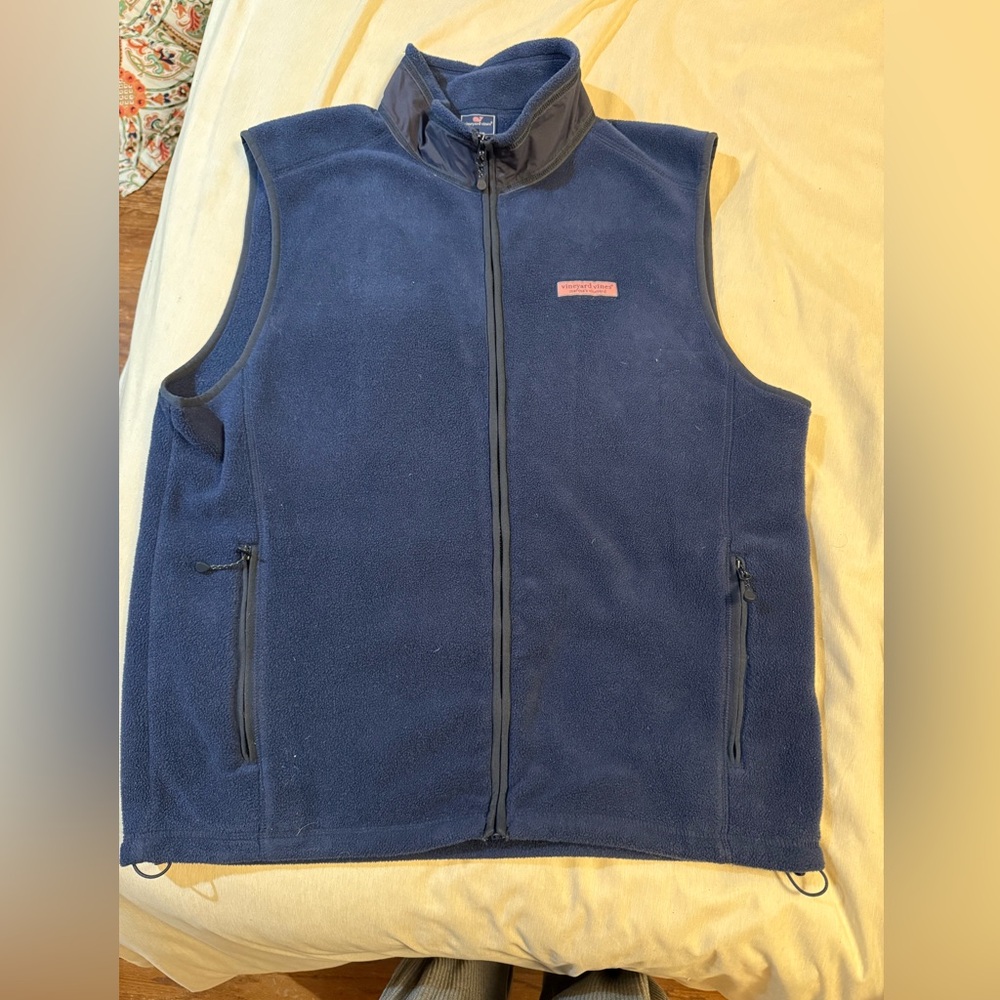 Vineyard vine vest